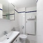Centerroom Aparthotel 3*