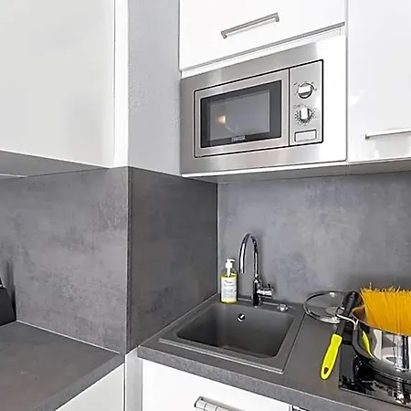Centerroom Apartmanhotel
