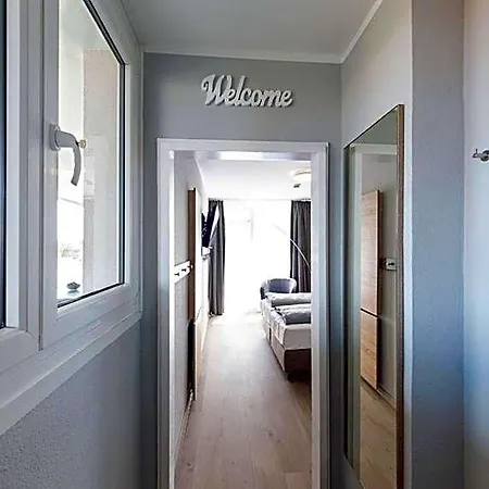 Centerroom Apartmanhotel 3*