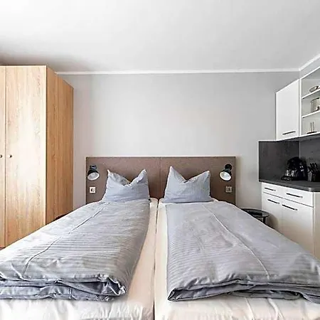 Centerroom Hotel apartamentowy 3*
