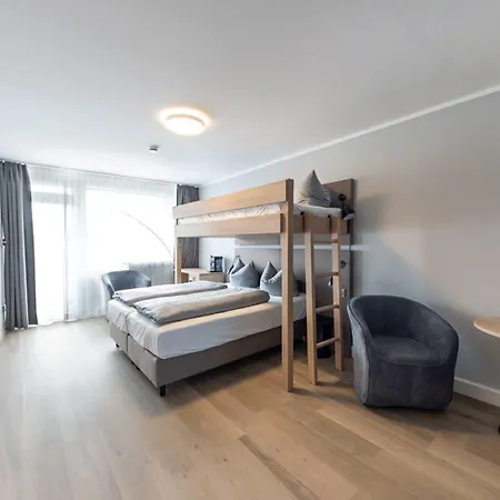 アパートホテル Centerroom 3*