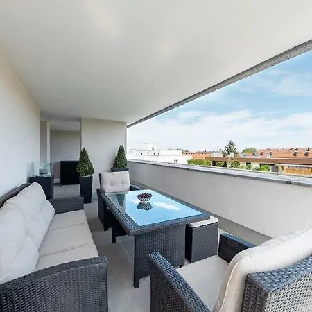 Centerroom 3* Munich